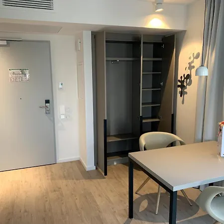 Apartment Fair Center Galluswarte Main Train Station Frankfurt am Main